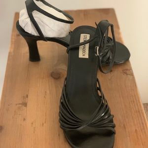 Steve Madden black leather heeled sandal